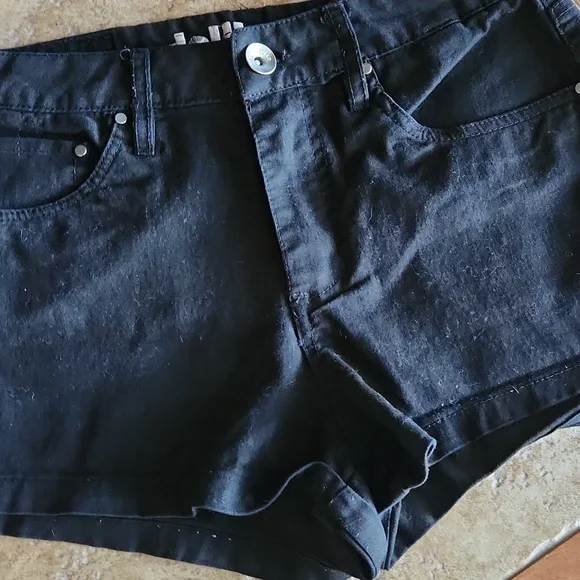 Dollhouse black shorts womans juniors size 9 - Picture 1 of 6